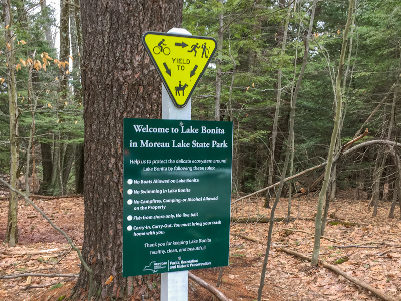 Sign at hiking area entrance
