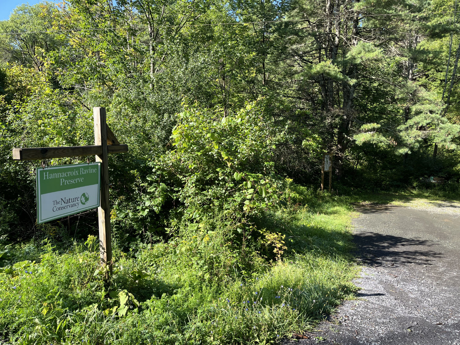 Hannacroix Ravine Preserve parking